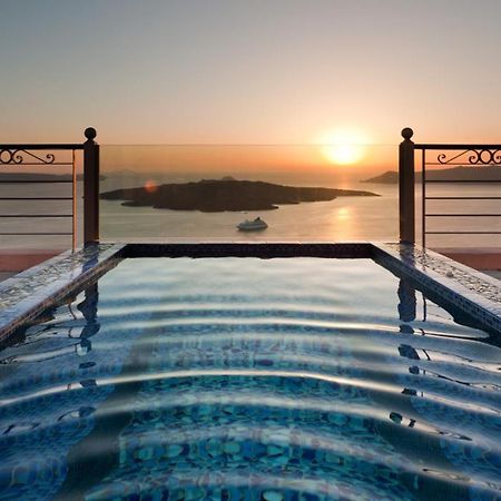 Nefeles Luxury Suites Fíra Kültér fotó