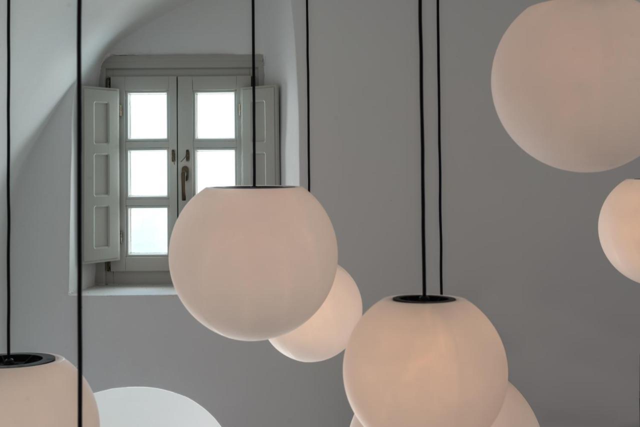 Nefeles Luxury Suites Fíra Kültér fotó