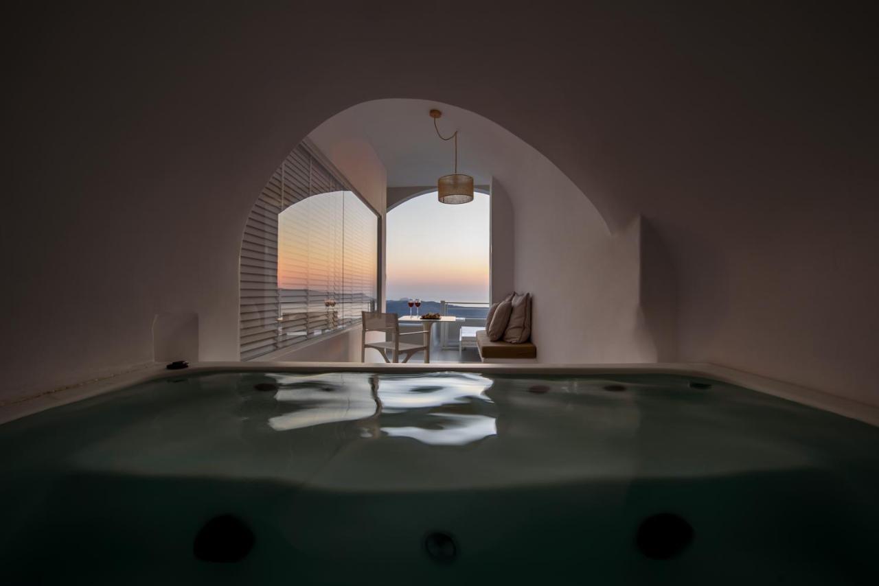 Nefeles Luxury Suites Fíra Kültér fotó