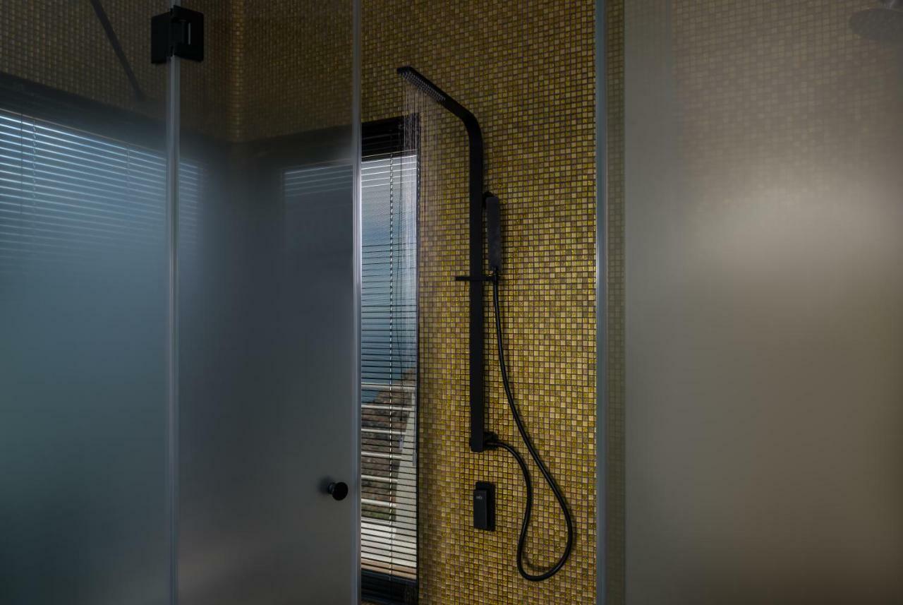 Nefeles Luxury Suites Fíra Kültér fotó